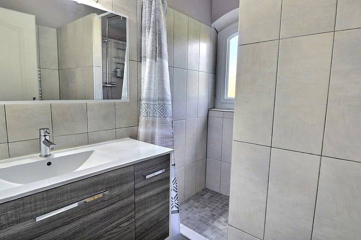 Herrliche Villa - privater beheizter Pool - 3 Doppelschlafzimmer und 2 Badezimmer in Vaison-la-Romaine, Parc naturel régional du Mont-Ventoux