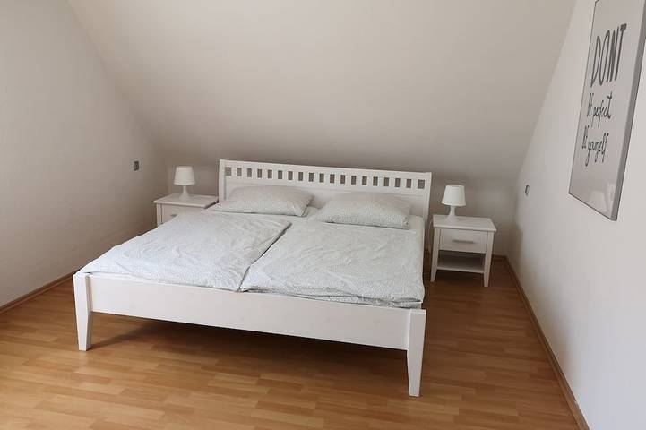 Gîte pour 8 personnes, avec Balcon et Jacuzzi à Winnenden - 2