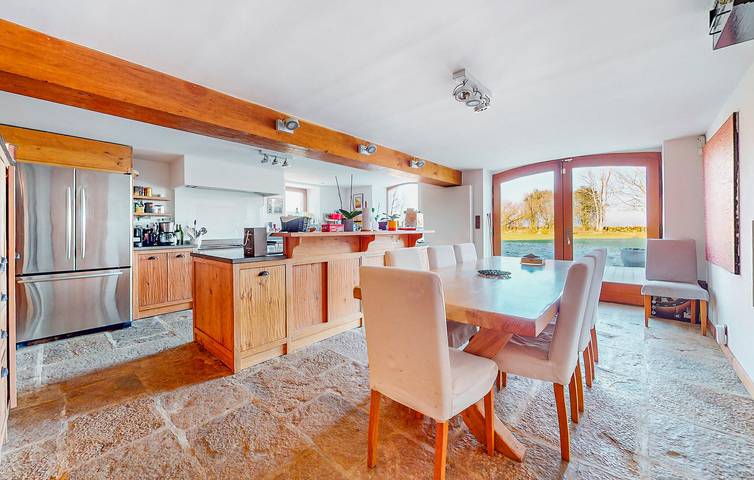 Maison de vacances pour 15 personnes avec piscine in Jura Francais