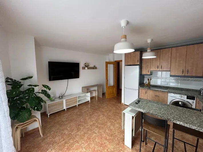 Apartamento de vacaciones para 5 personas, con balcón y vistas - 1