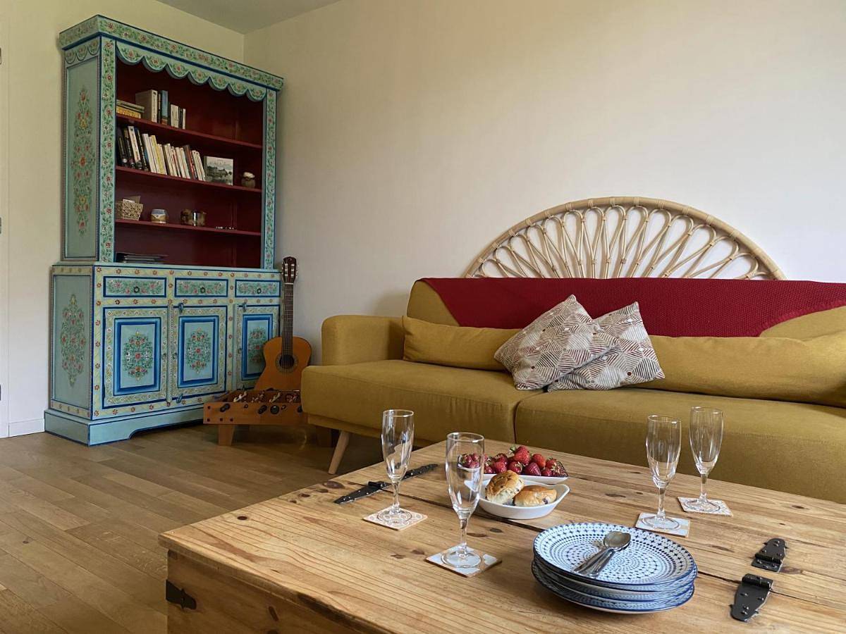 Two-Bedroom House in Les Rosiers-sur-Loire, Vallée de la Loire