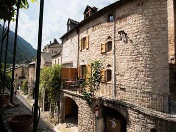 Gîte pour 5 personnes, avec terrasse dans Gorges du Tarn Causses