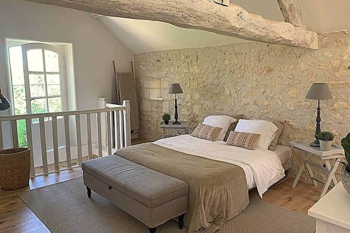 Location de vacances pour 8 personnes, avec Terrasse ainsi que Jardin et Piscine à Bourrou - 3
