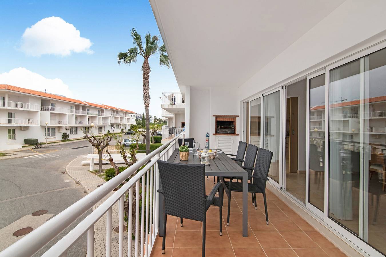 Apartamento inteiro, Apartamento 'Costa Cabanas 68' com piscina partilhada, Wi-Fi e ar condicionado in Cabanas de Tavira, Conceição e Cabanas de Tavira