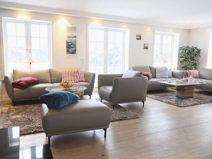 Ferienhaus für 6 Personen, mit Terrasse und Garten in Wenningstedt - 2