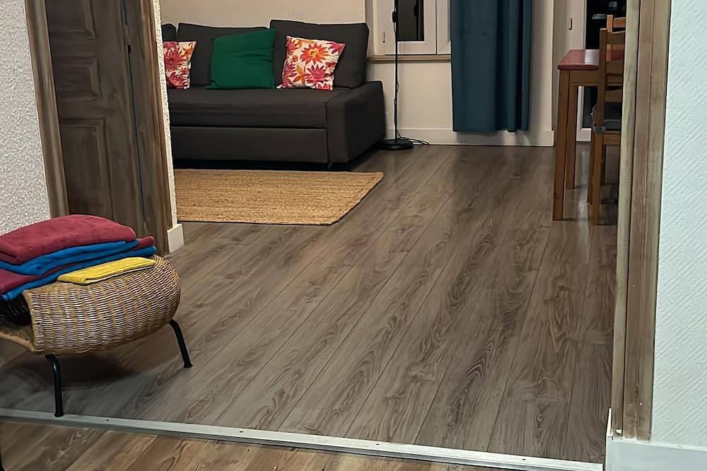 Weaver's house (36 m), full of charm in the center of Cholet, with garden. in Cholet, Cholet und Umgebung