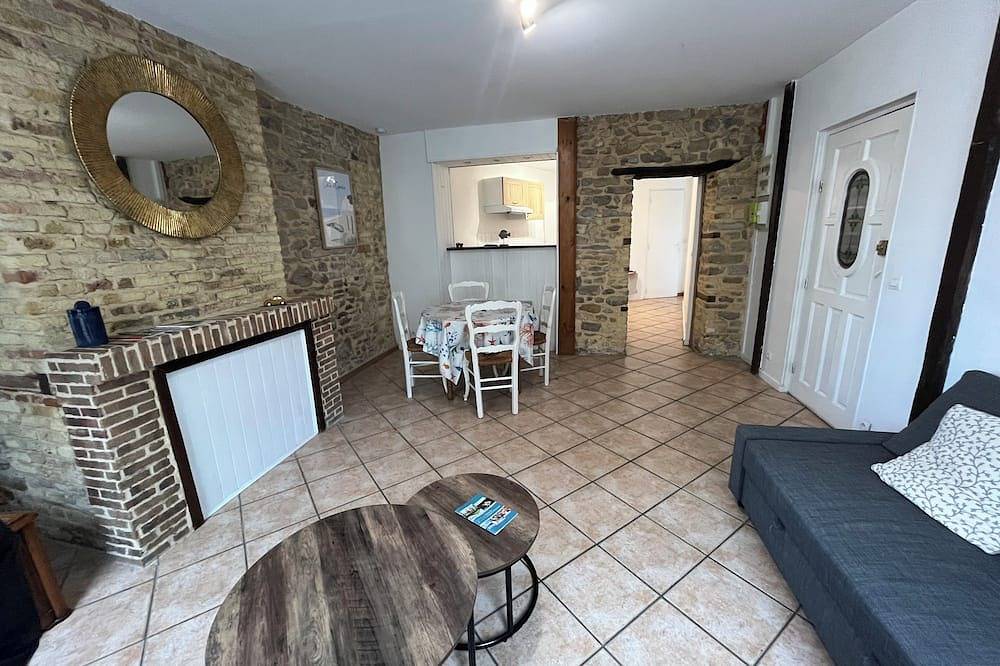 Located 2 km from Wimereux's first beach. Pets welcome! in Wimille, Boulogne-sur-Mer region