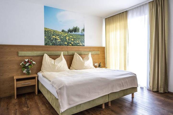 Jogllandzimmer - Gastwirtschaft Hold in Gemeinde Waldbach-Mönichwald, Steirerland