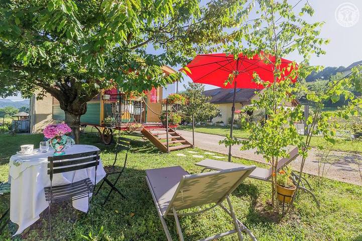 Maison de vacances pour 2 personnes, avec balcon ainsi que jardin et piscine