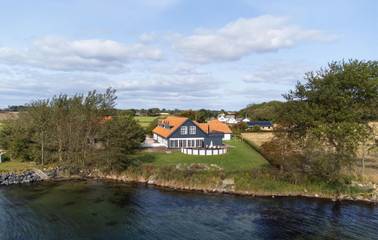 Ferienhaus für 24 Personen, mit Whirlpool und Sauna sowie Pool und Terrasse in Nordborg