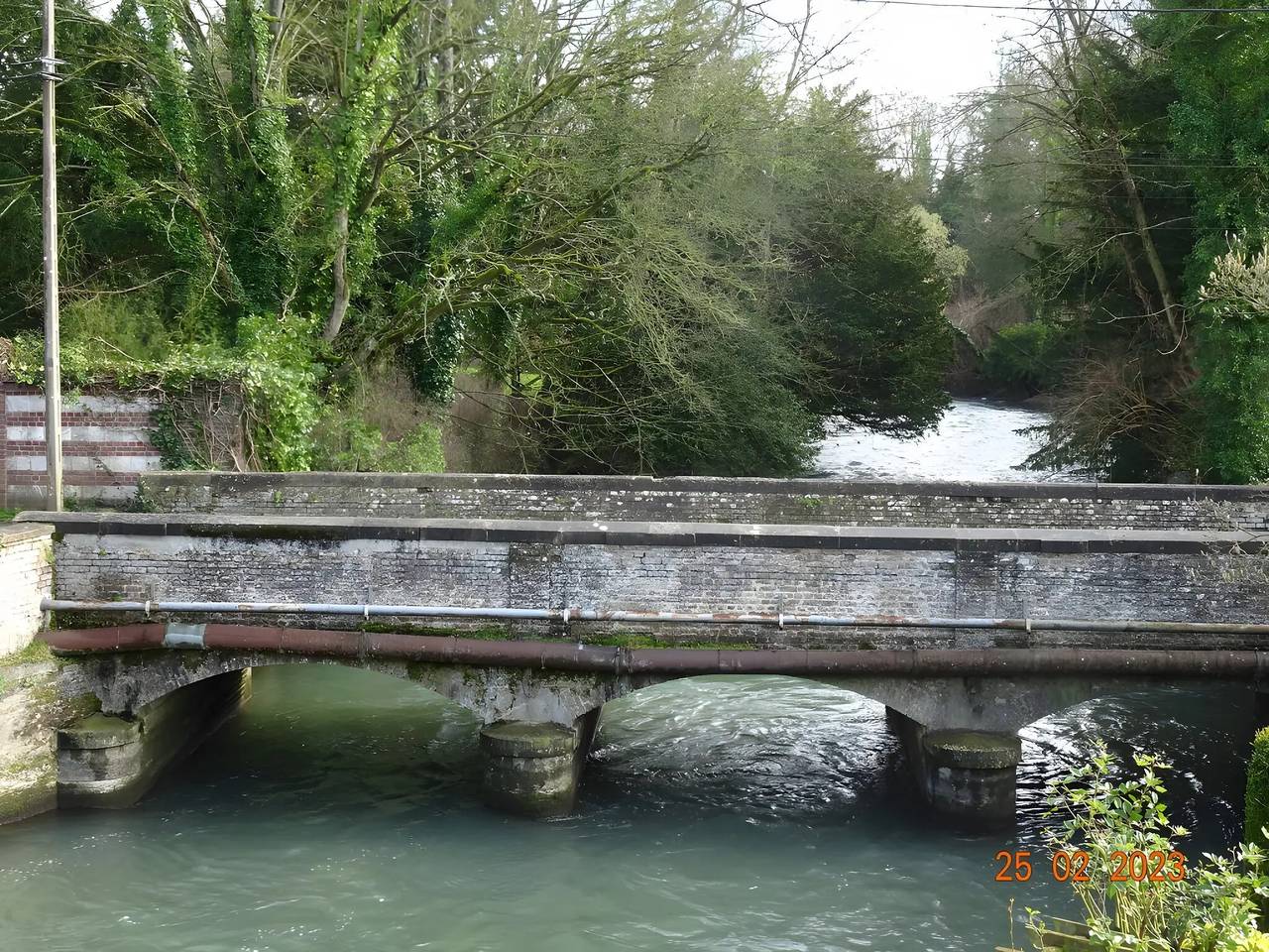 Chambre d'hôtes « Une Nuit Près De L'eau » avec Wi-Fi in Hallines, Région de Saint-Omer