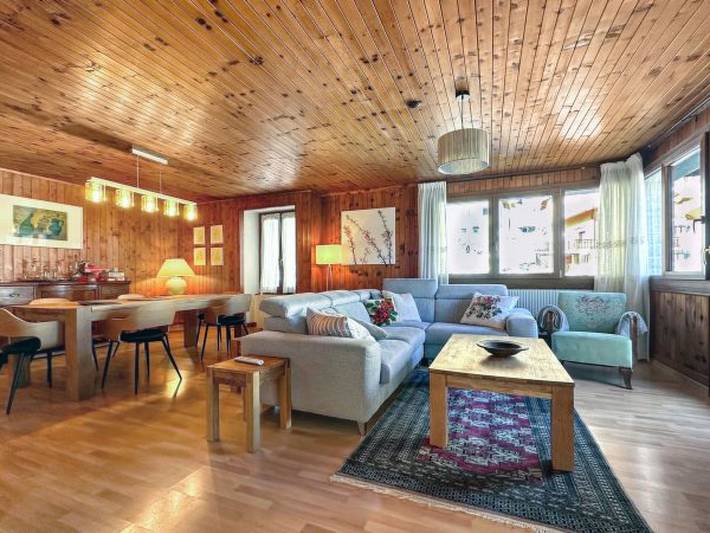 Location de vacances pour 10 personnes, avec balcon à Salvan - 3