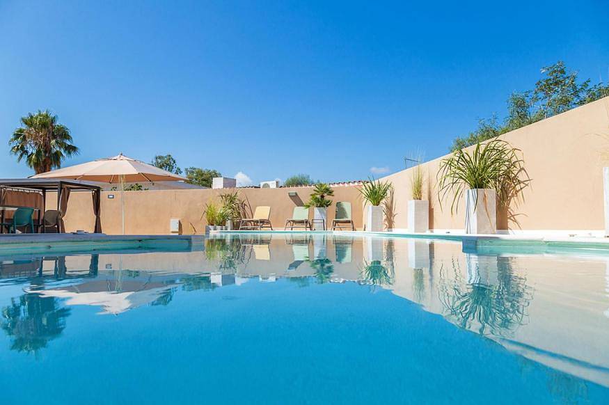 Double Room with Pool View in Arbatax, Tortolì