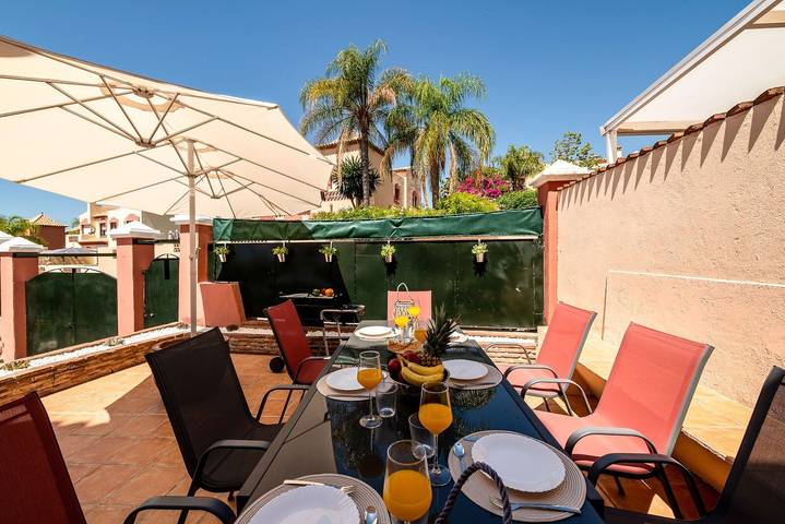Villa för 10 Personer med trädgård in Las Chapas, Marbella