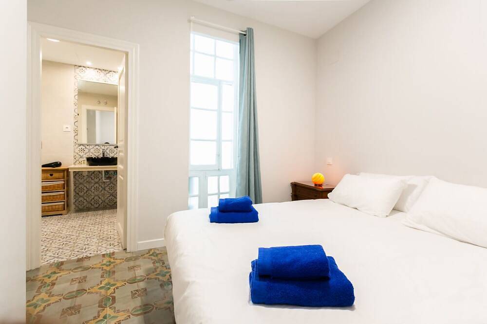 Entire apartment, Apartment with Cathedral Views in the Historic Center of Ávila (Vultus) in Ávila, Ávila Region