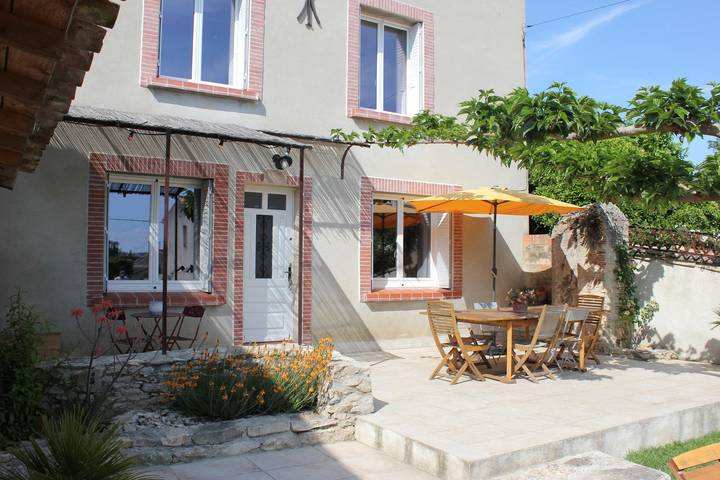 Gîte pour 12 personnes, avec jardin et piscine à Alzonne - 4