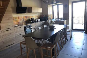 Maison De Vacances pour 10 Personnes dans Lagorce, Ardèche, Photo 1