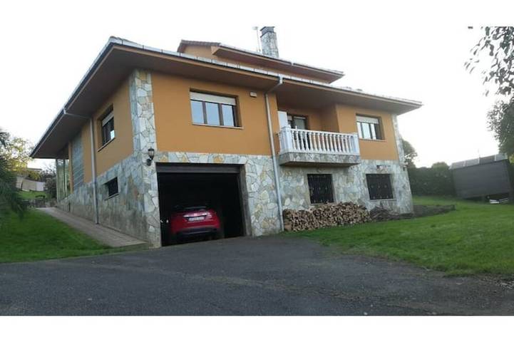Heated Swimming Pool (all year round) 2 km Ñora beach, 9 Gijón- barbecue, fireplace in Quintueles, Villaviciosa
