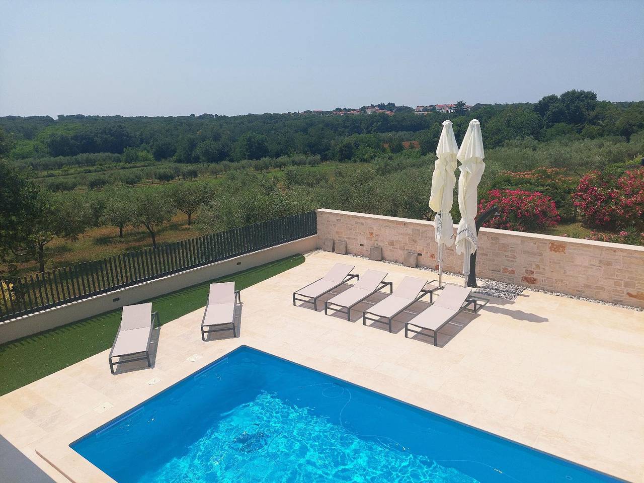 Villa Faro, in der Nähe von Stränden, beheizter Pool, Grillplatz -Istrien in Savudrija, Umag und Umgebung
