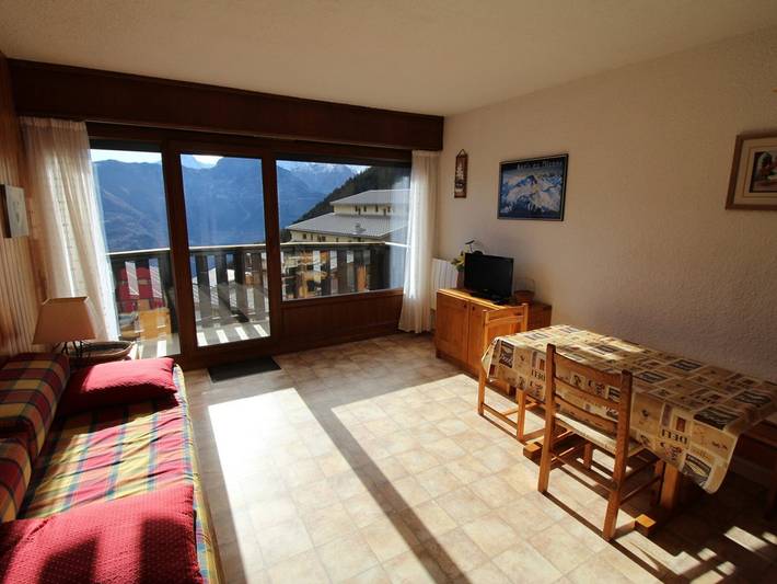 Ganze Wohnung, Studio-Kabine für 4, direkt an der Piste, Auris en Oisans in Auris, Nationalpark Écrins