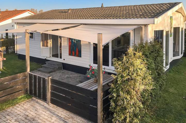 Ferienhaus für 6 Personen, mit Terrasse und Garten