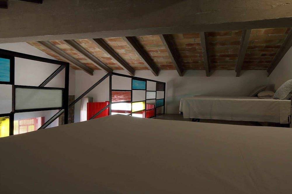Masia Botargo. 9 hab, 8 baños, piscina, porche in La Aldea, Delta del Ebro