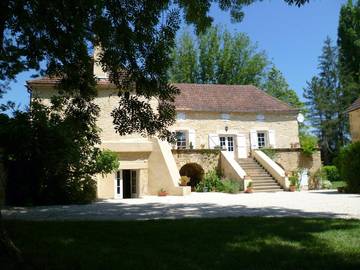 Chambre d’hôte pour 3 personnes, avec jardin à Lamothe-Fénelon