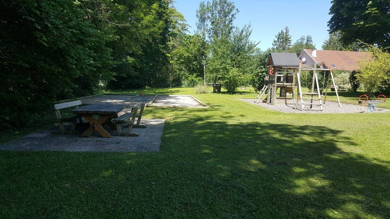 Appartement entier, Appartement "Les Sapins" - Gîtes de charme Les Marronniers in Marigny (Jura), Jura Francais