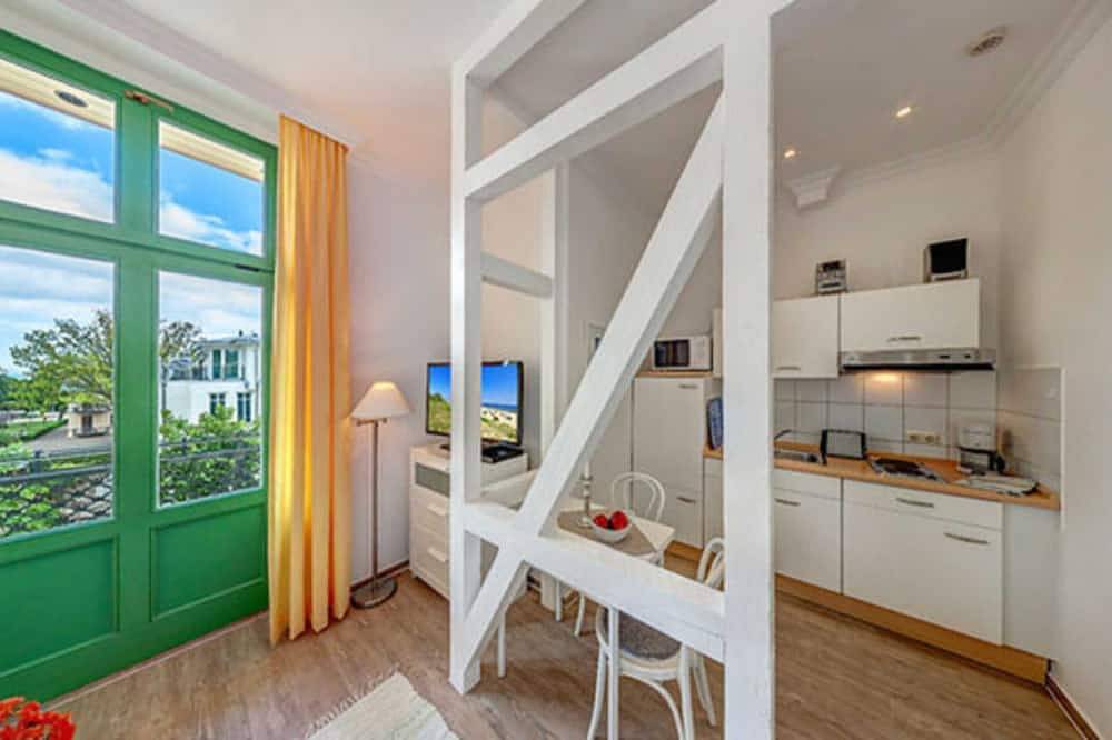 Villa Ostseewarte Whg. 9, Balkon, Fahrstuhl - Villa Ostseewarte, Strandnah, in Drei Kaiserbäder, Heringsdorf