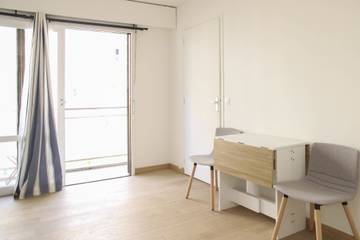 Location De Vacances pour 4 Personnes dans Courbevoie, Hauts-de-Seine, Photo 2