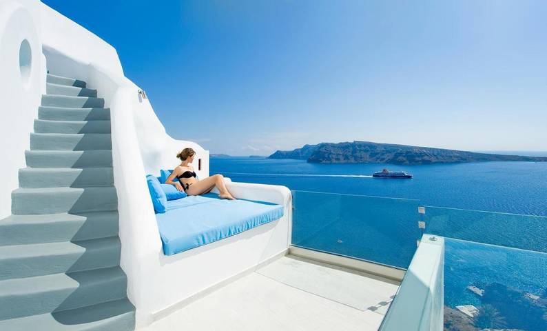 Ferienhaus für 4 Personen, mit Terrasse und Ausblick sowie Pool, mit Haustier auf Santorin