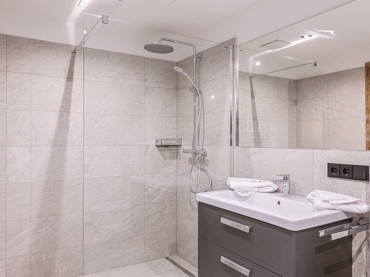 Entire apartment, Superior Penthouse mit 2 Schlafzimmern in Lermoos, Ammergau alps (Austria)