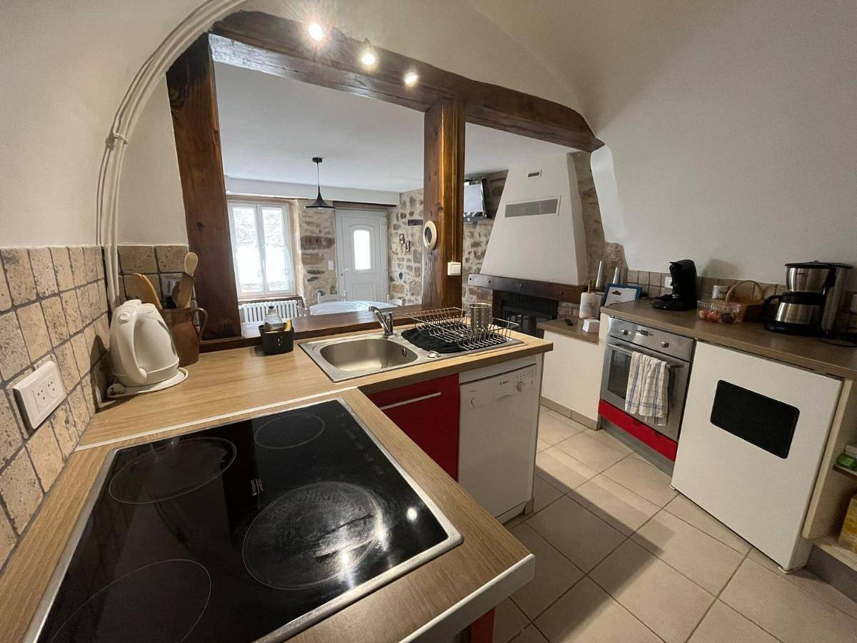 Appartement entier, Appartement au calme à Yronde et Buron in Yronde-et-Buron, Parc Naturel Régional Livradois-Forez