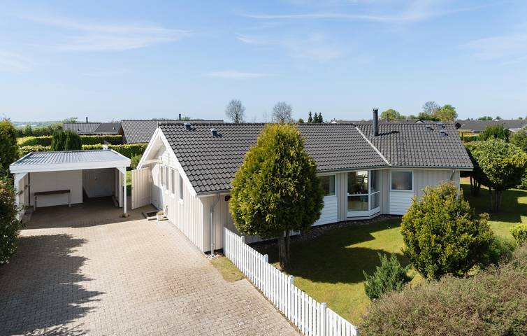Ferienhaus für 7 Personen, mit Terrasse und Whirlpool sowie Garten und Sauna in Flovt Strand - 2