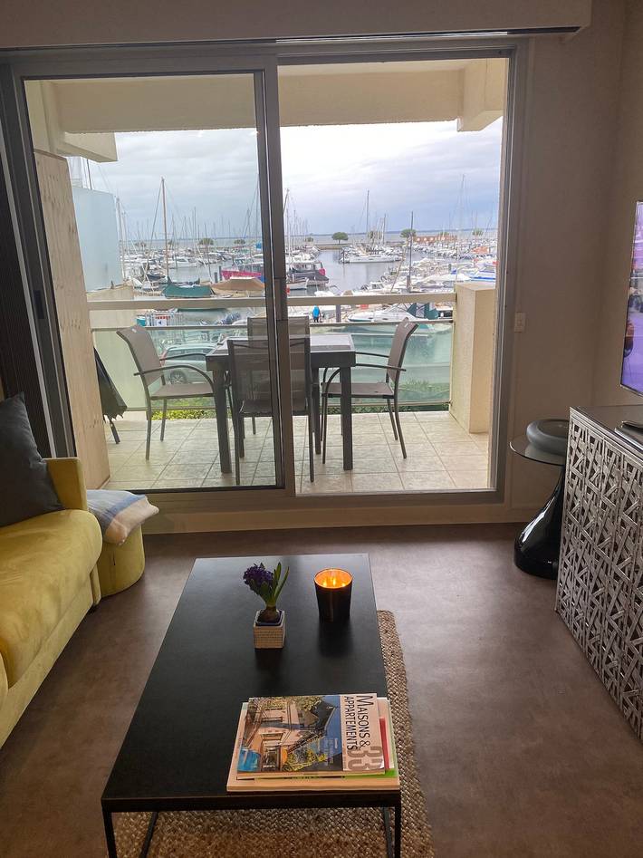 Entire apartment, New O'Bassin Apartment with Sea View, Private Terrace, and Wi-Fi in Arcachon, Arcachon region