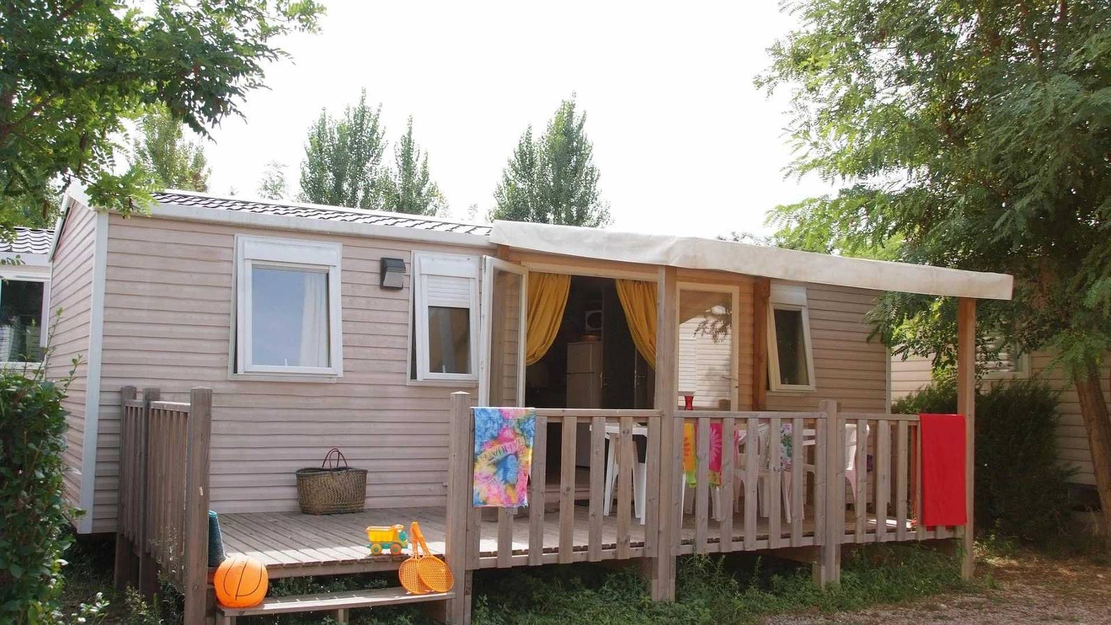 Camping pour 8 Personnes dans Saint-Raphaël, Région de Draguignan
