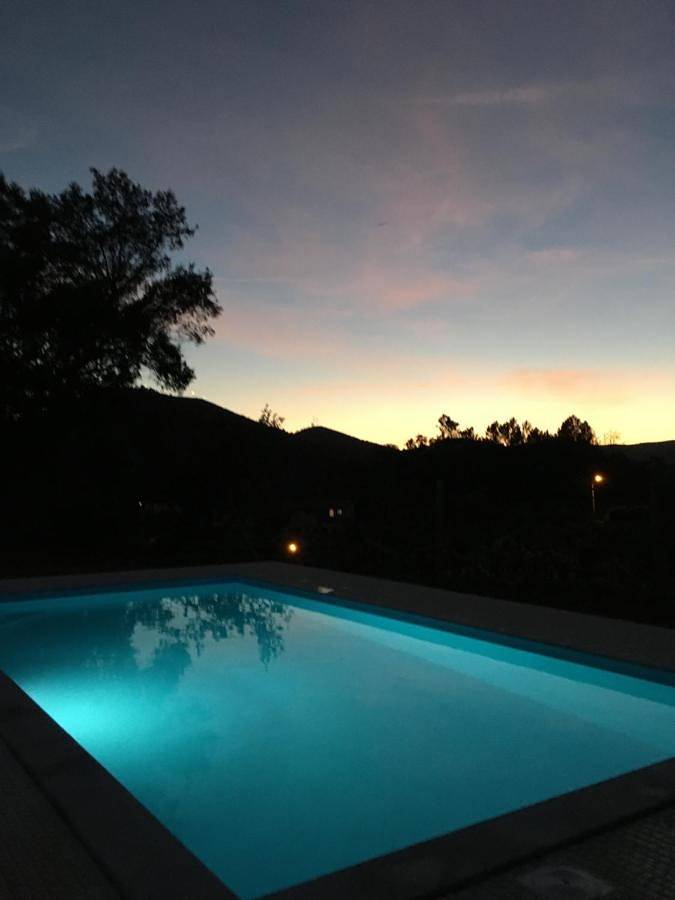 Casa de férias para 10 pessoas, com Varanda e Terraço e ainda Jardim and Piscina em Castelo de Paiva
