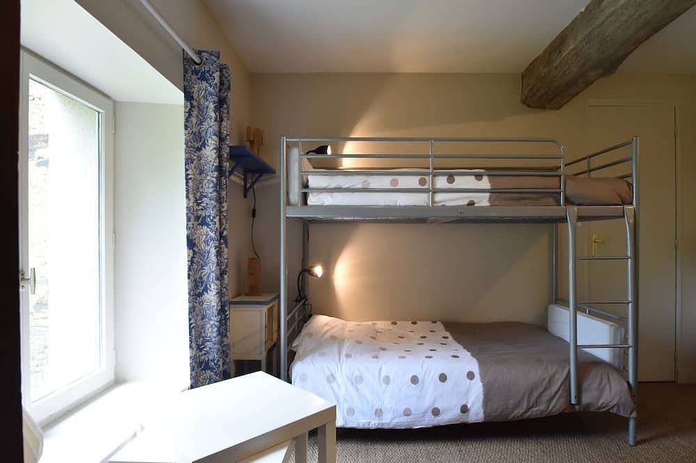 Charming Home with Flowers in Angers, Angers region