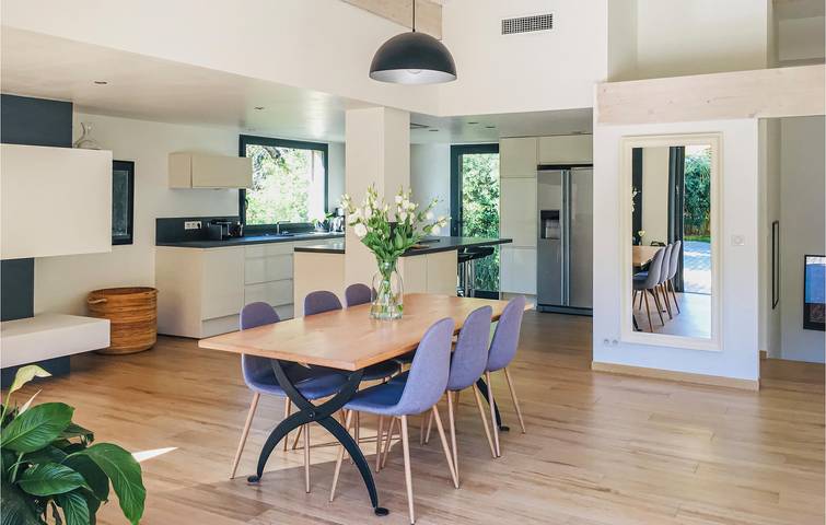 Ferienhaus für 6 Personen, mit Pool und Garten in Hyeres - 4