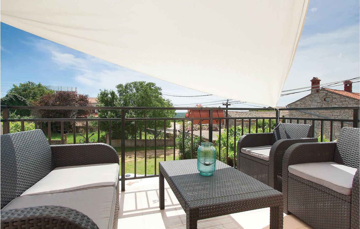 Gemütliche Ferienwohnung mit WLAN, Klimaanlage, Terrasse und Parkplatz in Marčana, Südküste Istrien