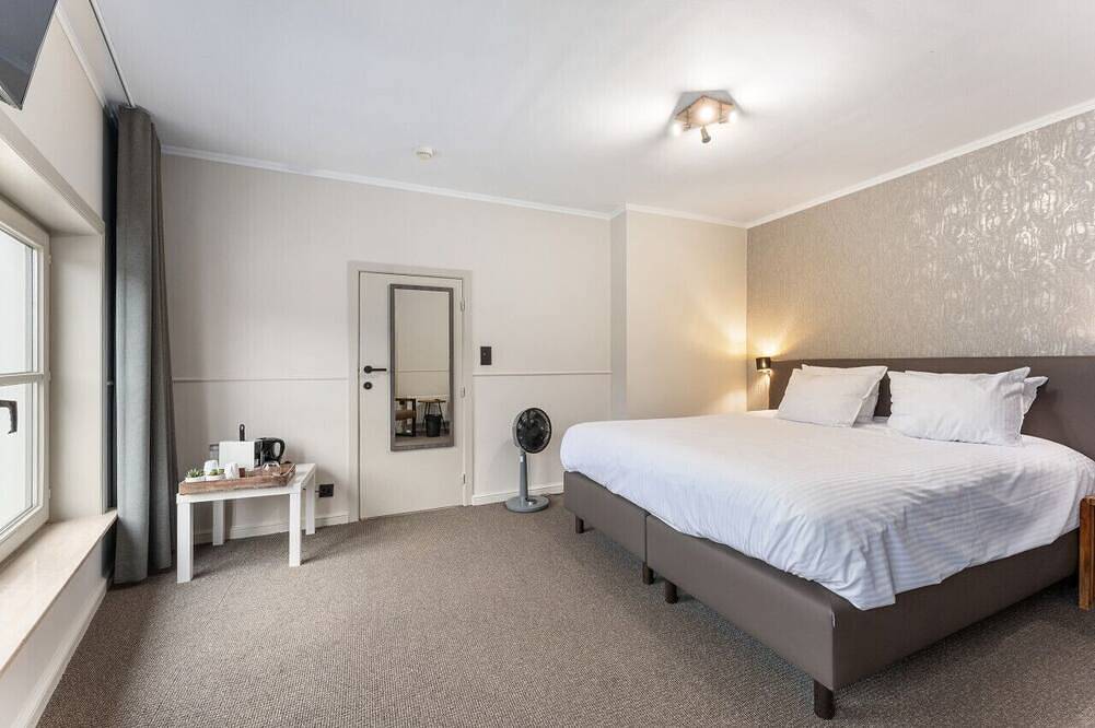Contemporary Room in Bruges' Heart in Brügge, Westflandern