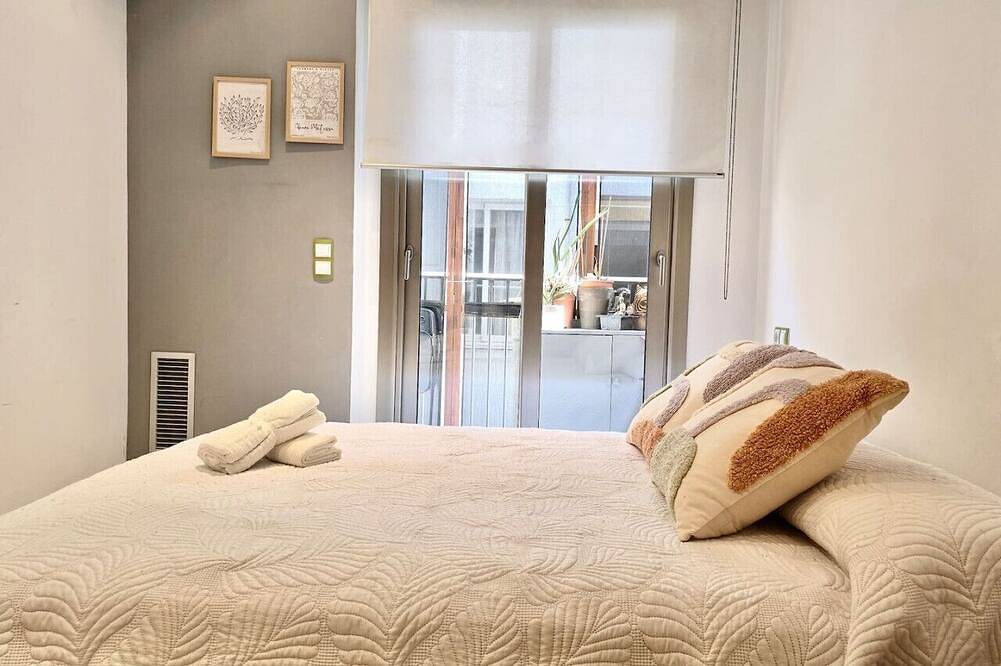 Entire apartment, Penthouse 100m from Sea with Terrace, Near Bcn in Mataró, Costa del Maresme