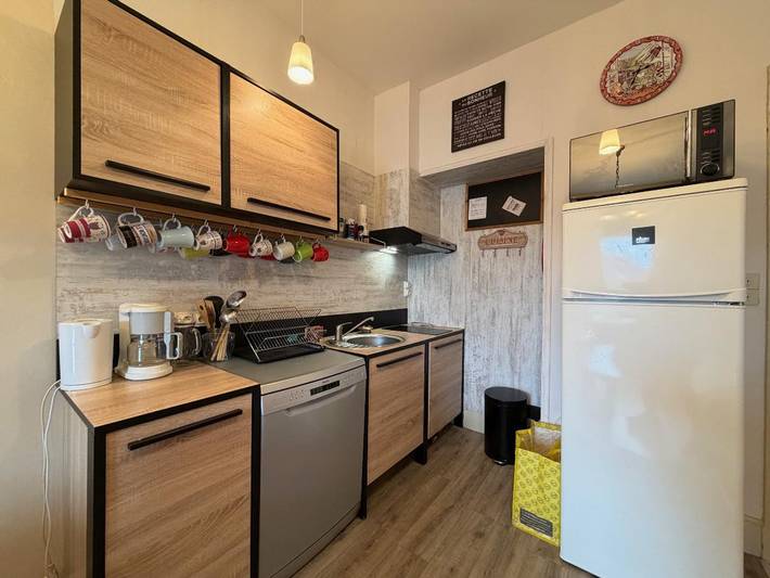 Appartement entier, Mont-Dore - T3 Centre, Wifi, 100m Commodités in Mont-Dore, Parc naturel régional des Volcans d'Auvergne