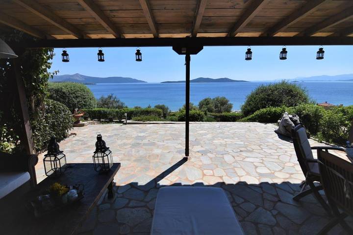 Maison de campagne pour 5 personnes, avec vue et jardin, adapté aux familles dans Carystos - 4