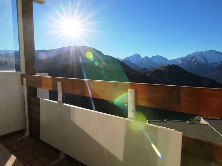 Appartement entier, Charmant 4 pièces avec balcon, proche commerces et remontées, Alpe d'Huez, 6 pers, animaux acceptés in Huez, Parc national des Écrins