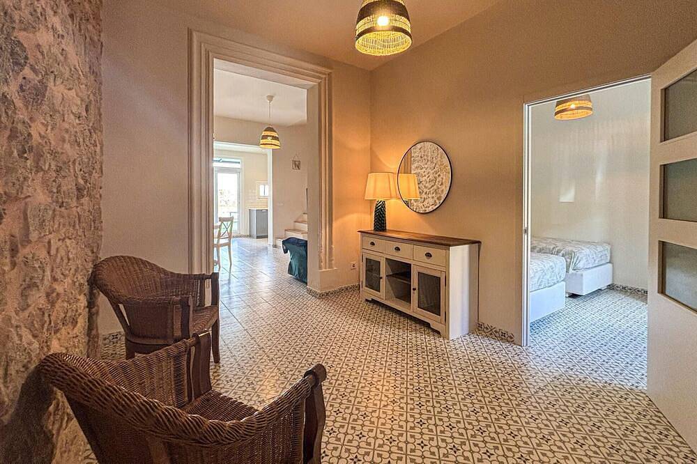 Lovely home in Petra with private swimming pool, can be inside or outside in Petra, Majorca Center