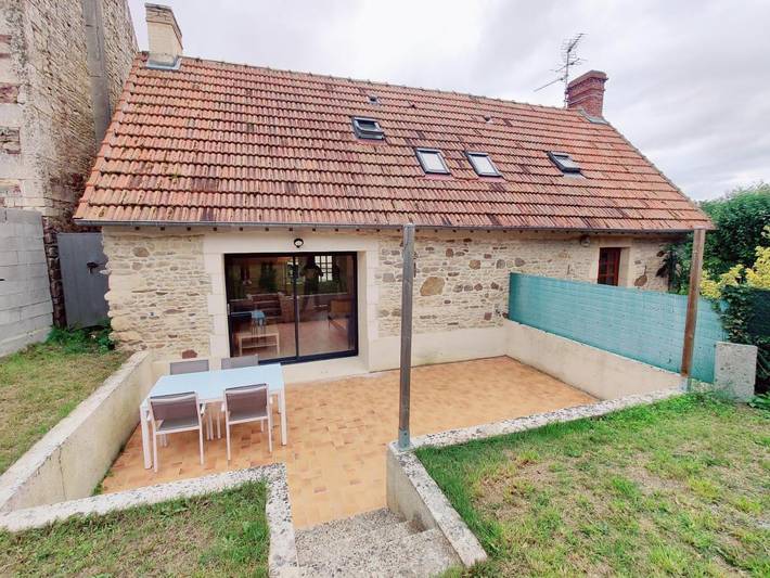 Location de vacances pour 4 personnes, avec jardin à Fontaine-Étoupefour