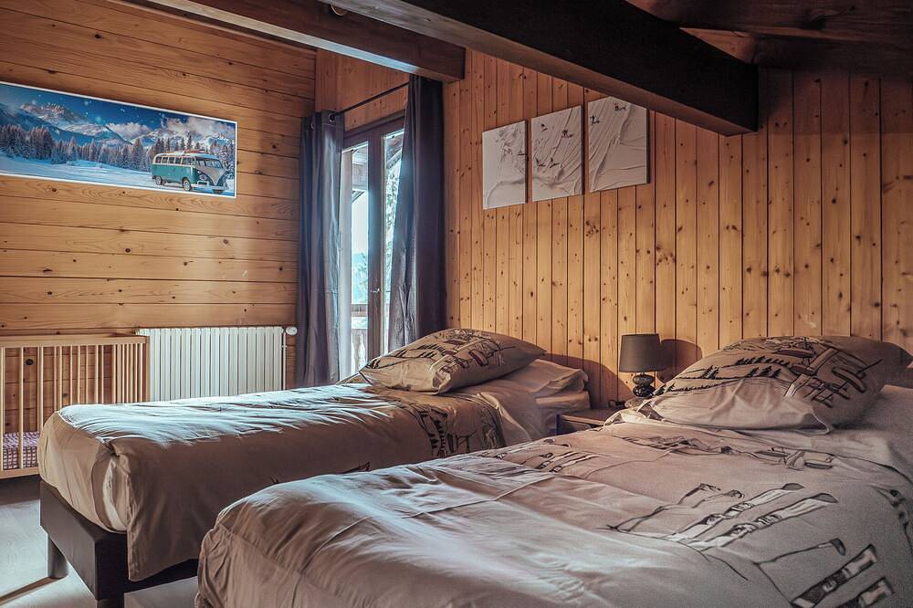 Chalet \"Sous les étoiles des Aravis\" in Serraval, Région d'Annecy