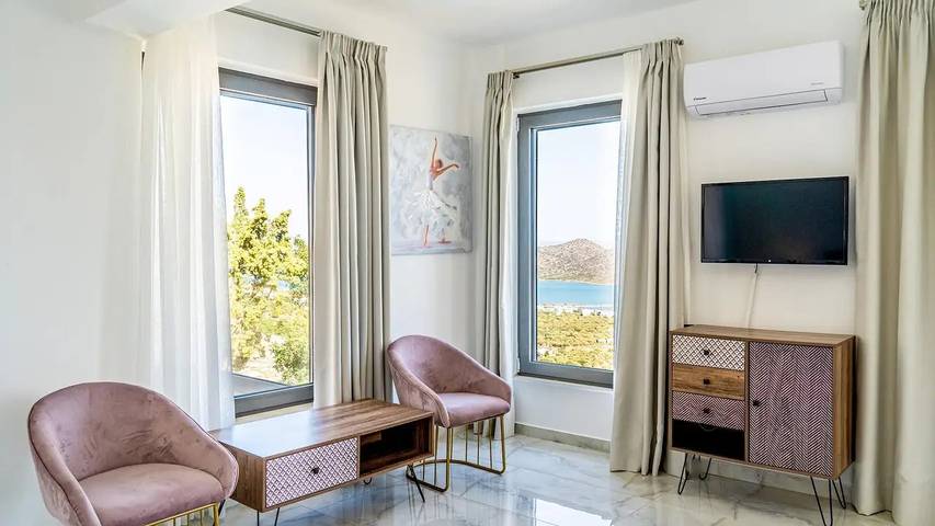Location de vacances pour 7 personnes, avec piscine et terrasse, animaux acceptés dans Elounda - 4