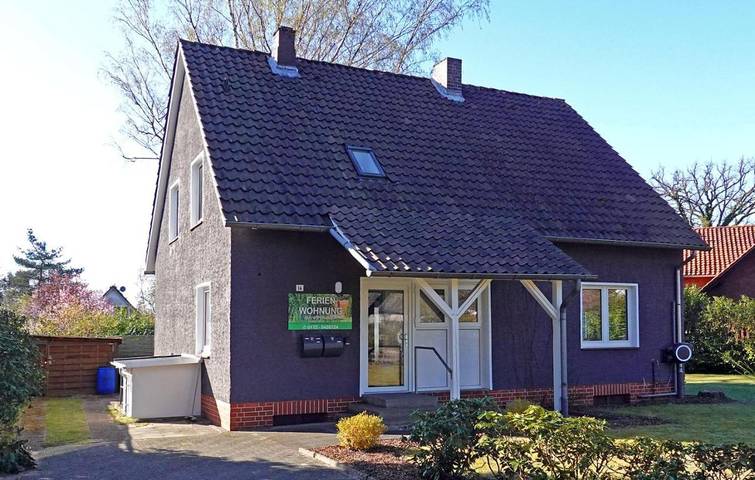 Ferienwohnung für 4 Personen, mit Terrasse und Pool sowie Ausblick in Lachendorf